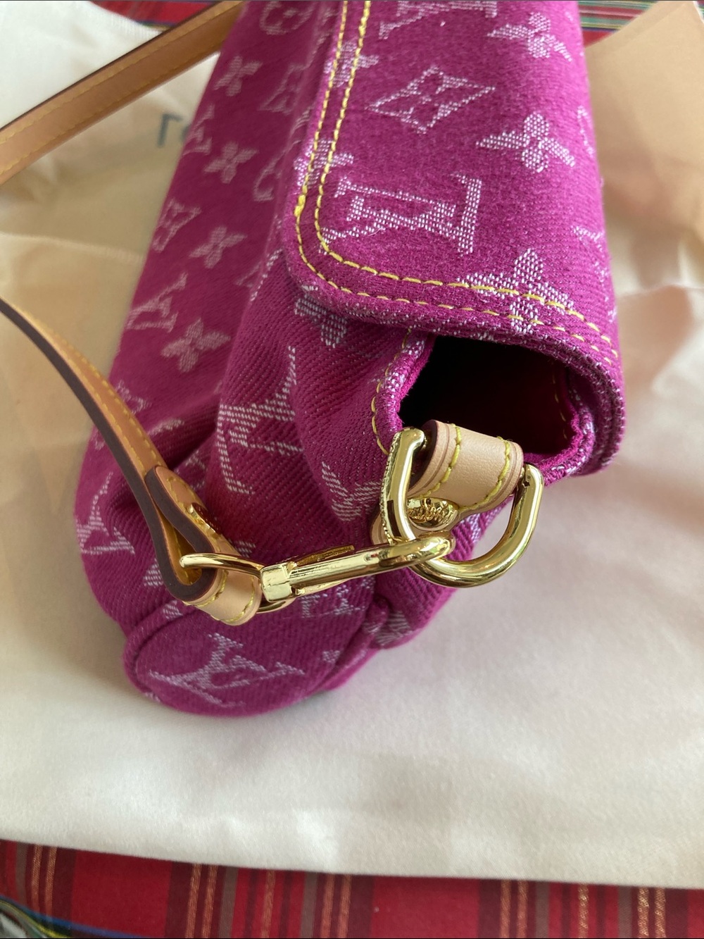 Inspired Monogram Denim Bag - Picture 4 of 5